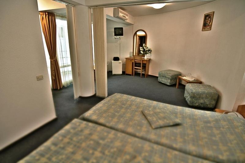 Hotel Star Piteşti Quarto foto